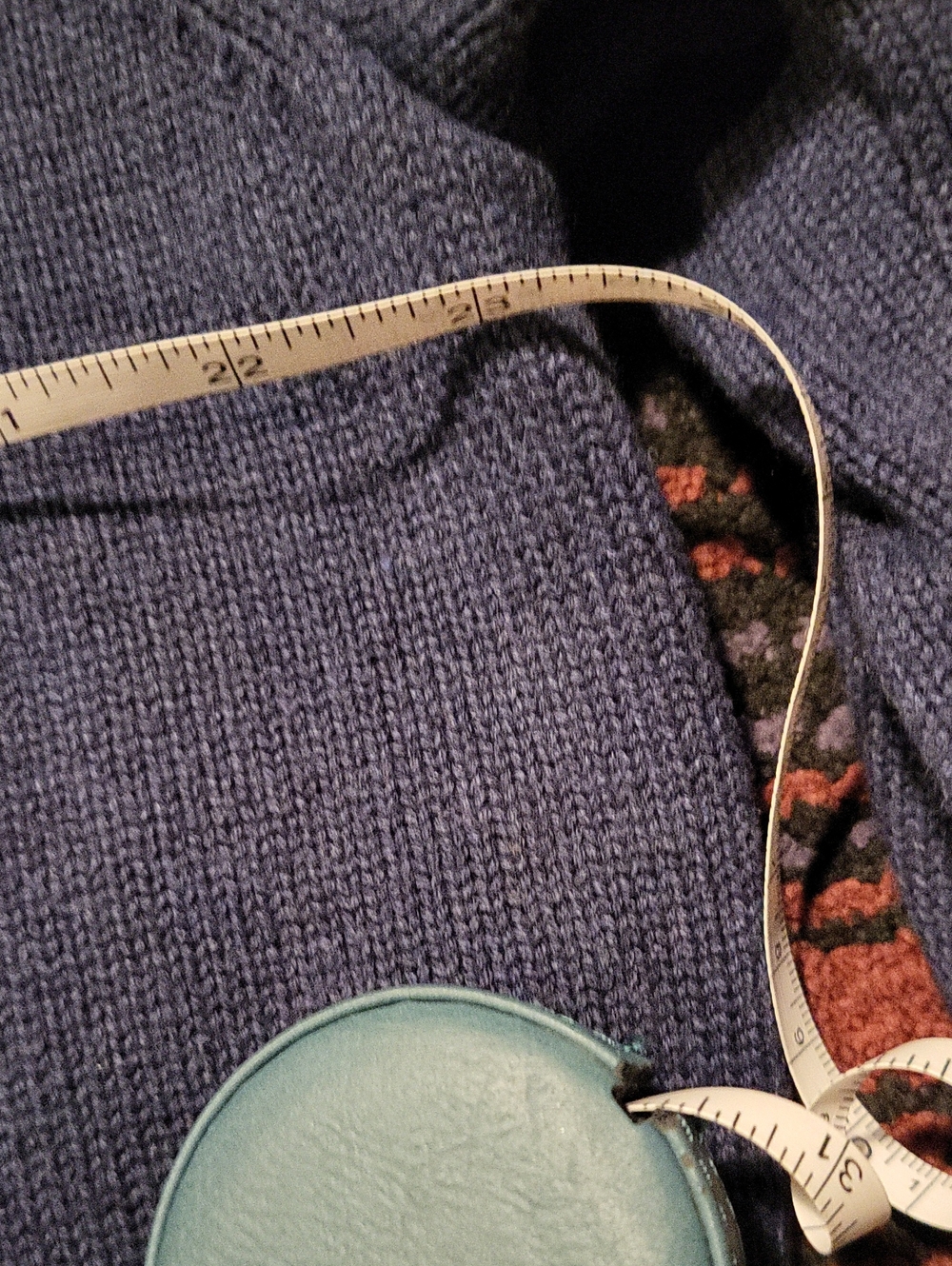 Mens Sweaters - Picture 9 of 10